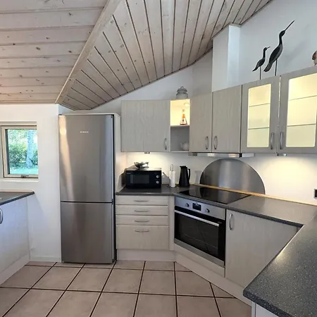 Veljan - 300m From The Sea By Interhome