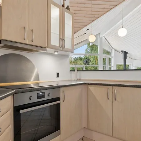 Veljan - 300m From The Sea By Interhome *